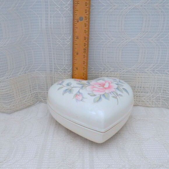 Handmade Lidded Ceramic Heart Trinket Dish, Rose Decor Treasure Box For Jewelry - Picture 6 of 7